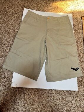 Men's Khaki Casual Shorts with Subtle Bat Accent goth 32 waist casual Lui Lei